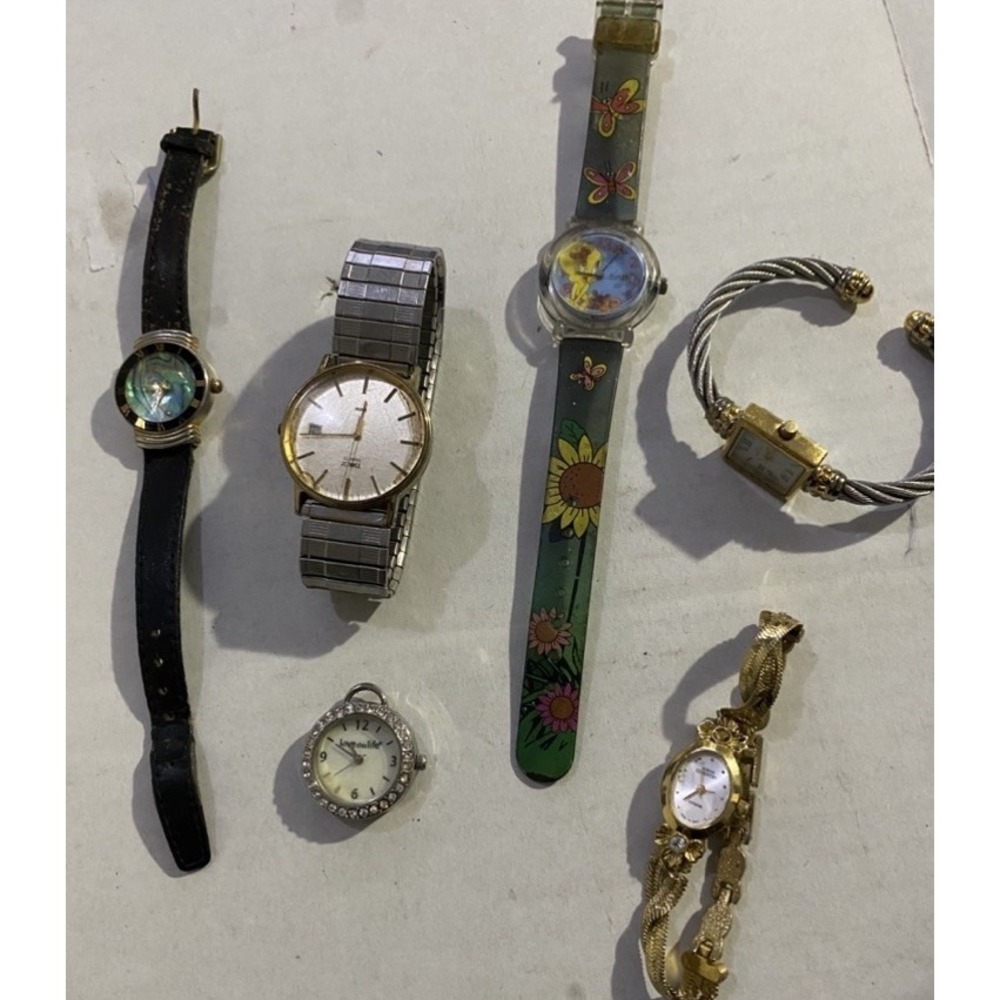 Vintage Bundle Of Watches Parts Or Repair total of 6